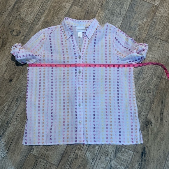 Women’s Alfred Dunner multi color polka dot button up blouse - Picture 4 of 5